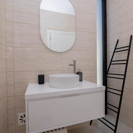 Sirius House 4* جويا