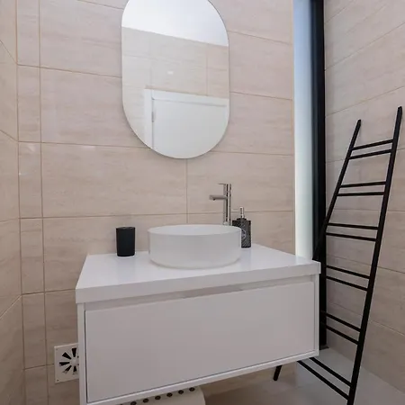 Sirius House 4*