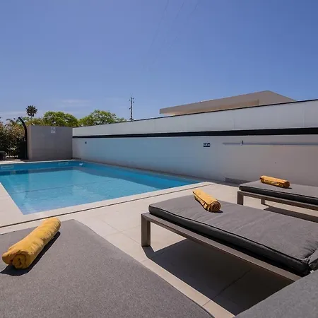 Sirius House Gasthuis Guia (Faro)