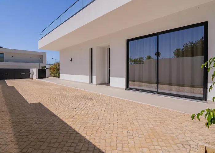 Affittacamere Sirius House Guia (Faro)