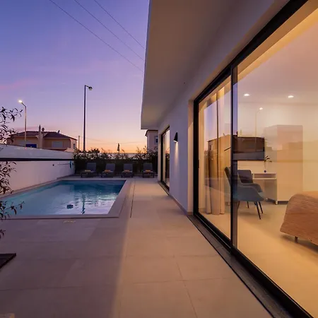 Holiday home Sirius House